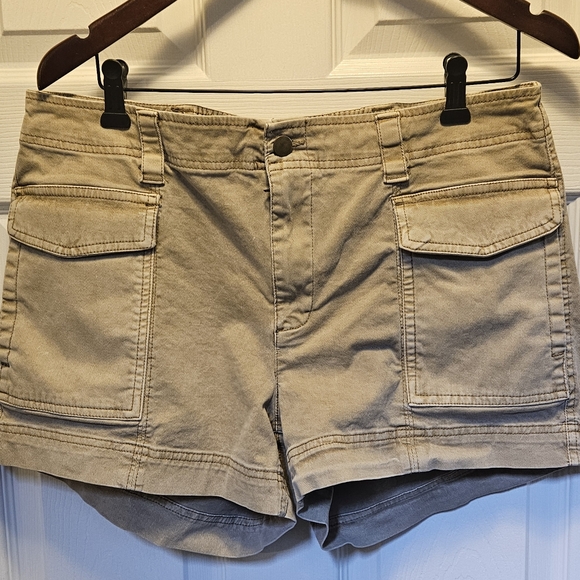 Lot of Women's Shorts - Picture 6 of 14